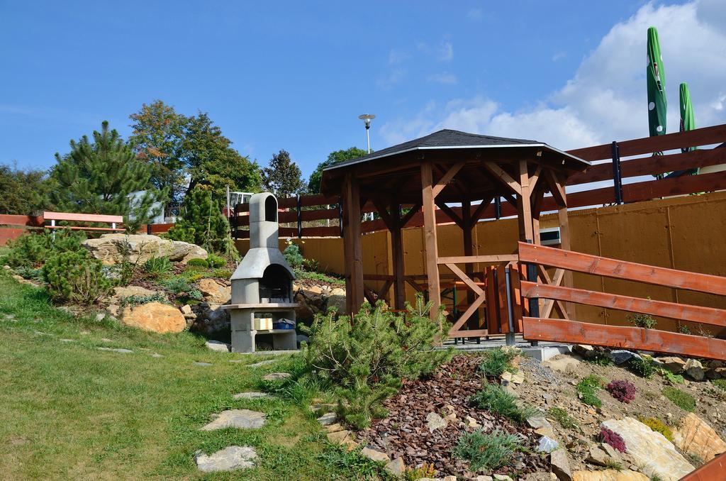 Hotel Penzion Na Vršku Branná Exteriér fotografie