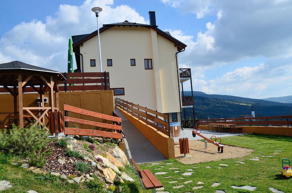 Hotel Penzion Na Vršku Branná Exteriér fotografie